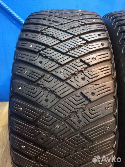 Goodyear Ultragrip Ice Arctic 235/55 R17