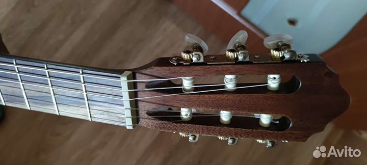 Отличная классическая гитара Cort