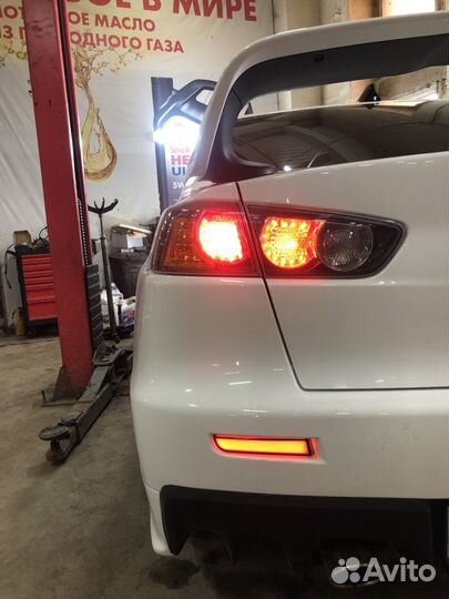 Катафоты/отражатели LED в бампер Lancer 10 черные