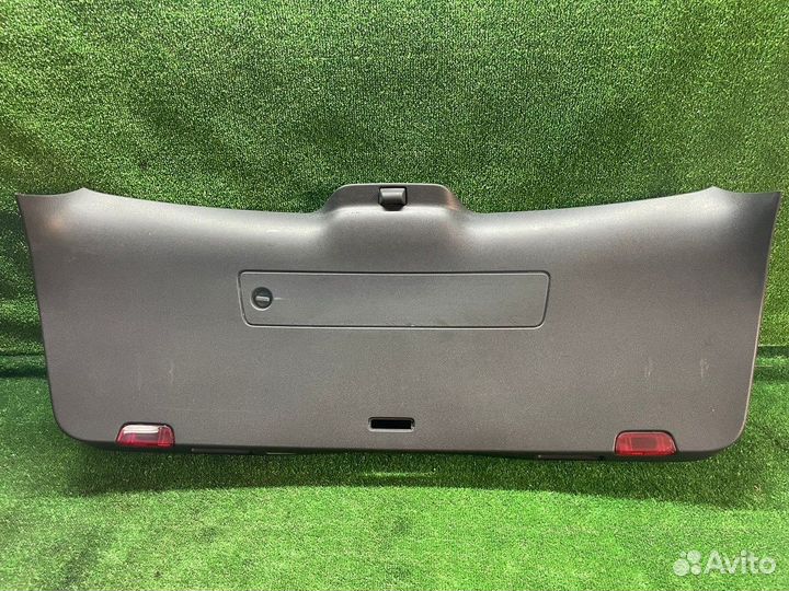 Обшивка крышки багажника, нижняя Porsche Macan