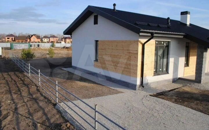 Дом 95,6 м² на участке 6,5 сот.