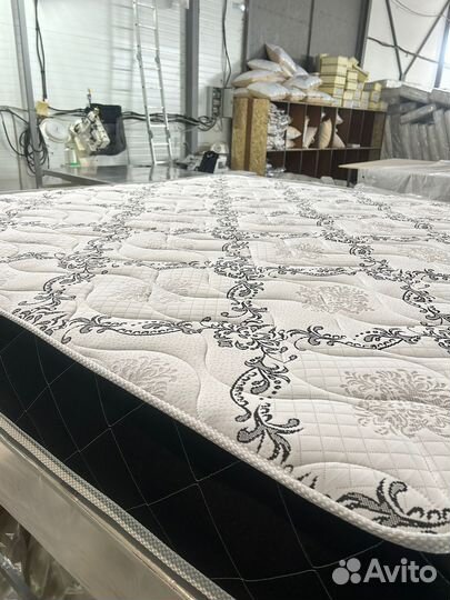 Двуспальный матрас 200х200