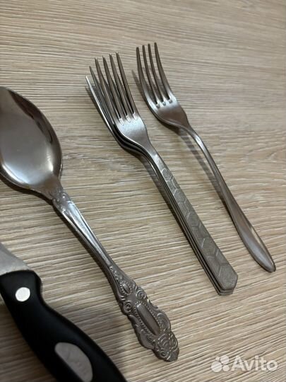 Столовые приборы 2 ножа 4 вилки 6 ложек +поварёшка