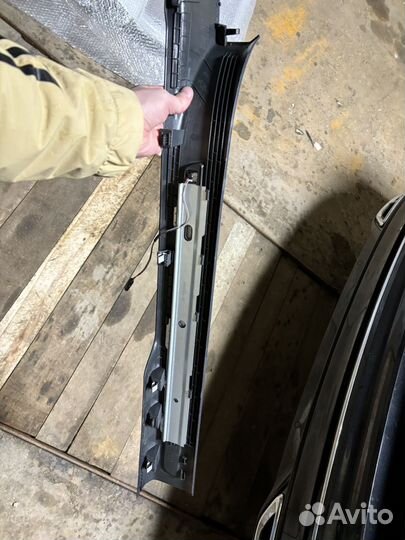 Накладка правого порога Tiguan r line 5na853370