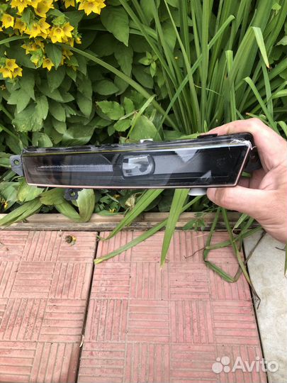 Светодиодная фара правая jaguar f-pace16