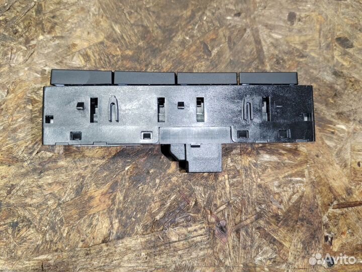 Блок памяти сидений Volkswagen Touareg 3 2019