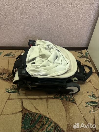 Прогулочная коляска yoya