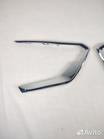 Веста нг молдинги бампера Хром