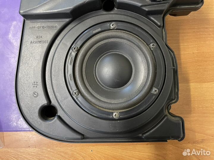 Передний динамик правый Bang&Olufsen Audi A8 S8