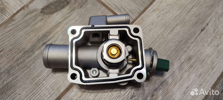 Термостат корпус Citroen Peugeot 1336Z0