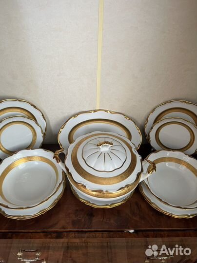 Сервиз столовый и чайный