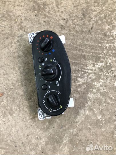 Переключатель печки Рено логан