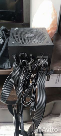 Блок питания Coolermaster V850 Gold v2