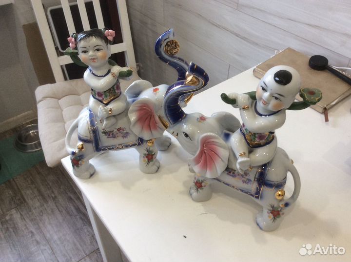 Парные фарфоровые статуэтки Китай большие