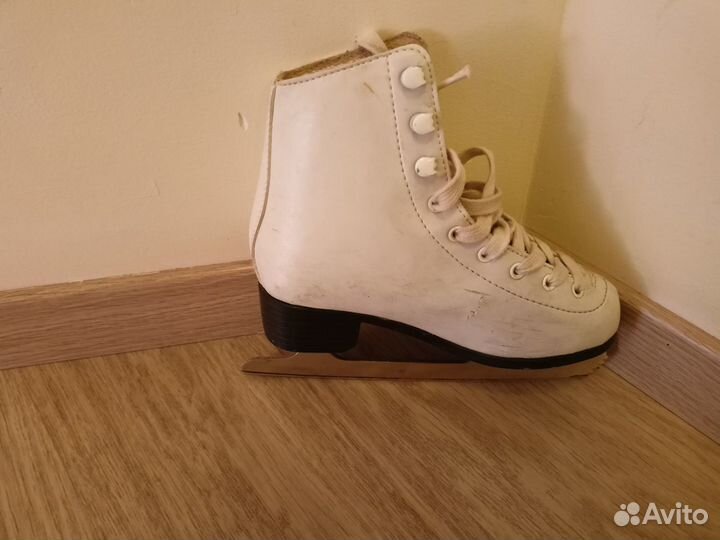 Коньки фигурные детские