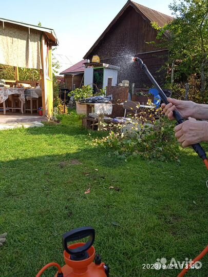 Опрыскиватель Жук Классик 8 Литров