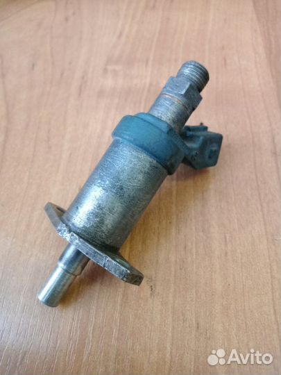 Форсунка топливная Mercedes-Benz E-Class W124