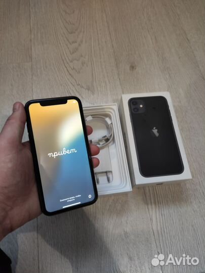 iPhone 11, 64 ГБ