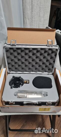 Студийный микрофон behringer B-1