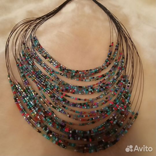 Колье из бисера