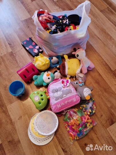 Отдам игрушки