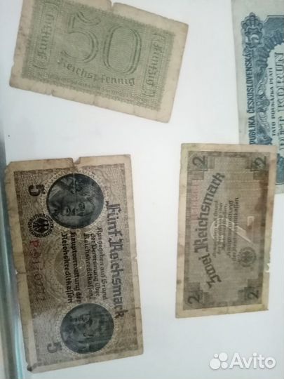 Банкноты Германии, Северной Кореи, Китая