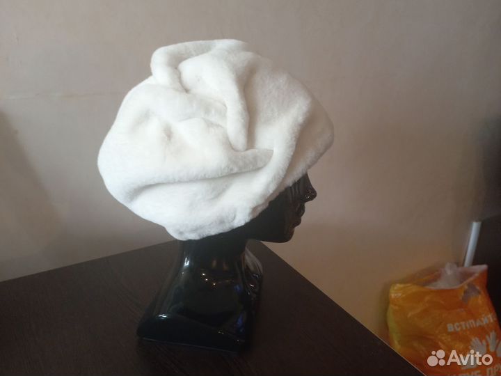 Шапка зимняя меховая женская