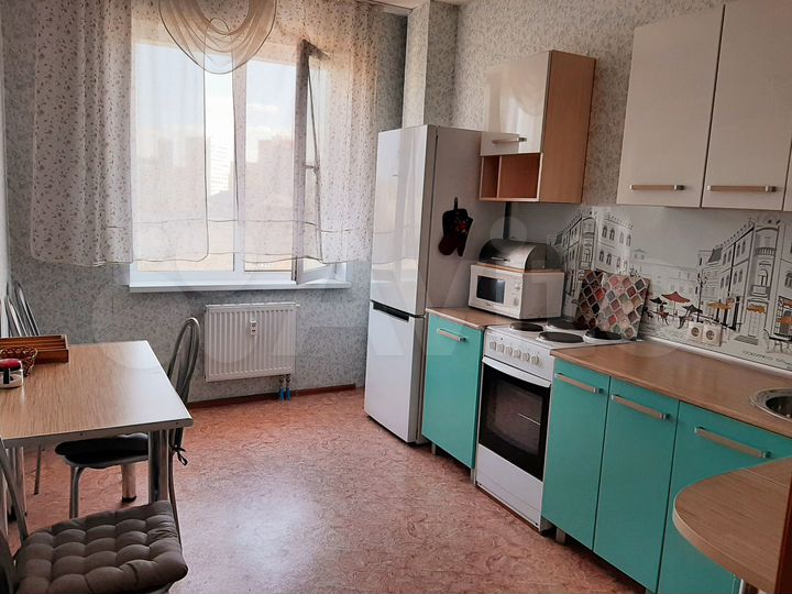 2-к. квартира, 50 м², 9/16 эт.