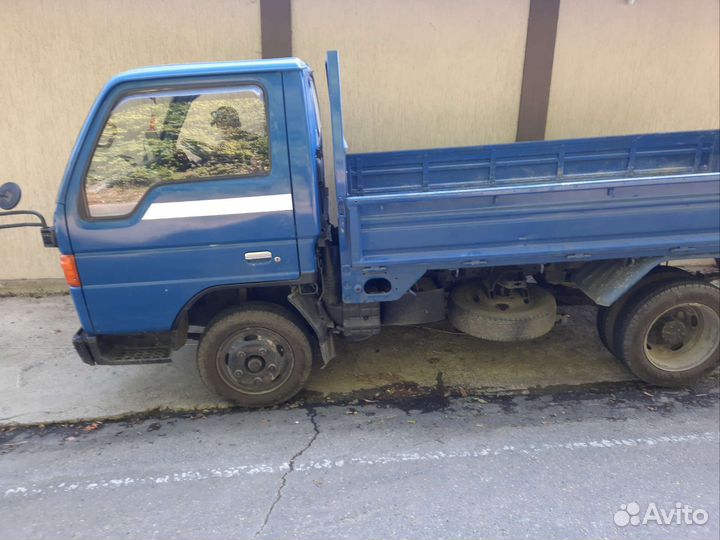 Mazda Titan, 1990