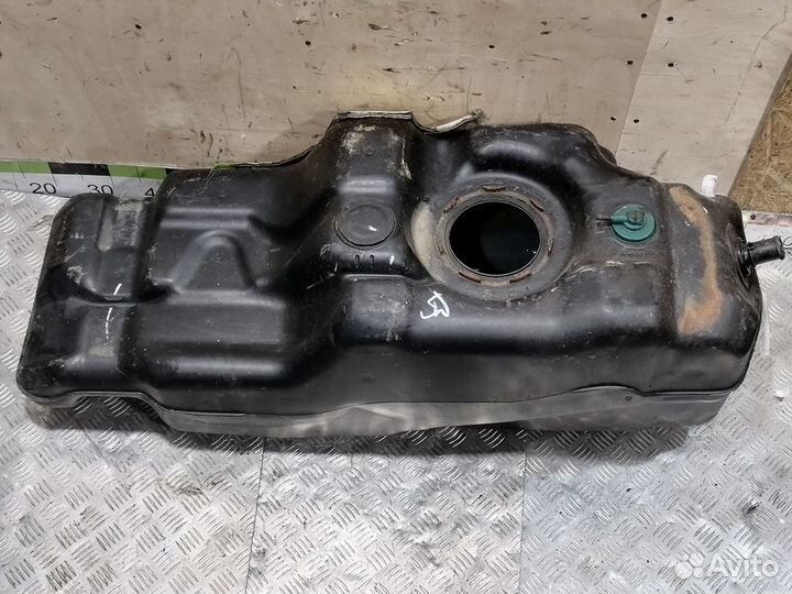 Бак топливный Hummer H3 2005-2010