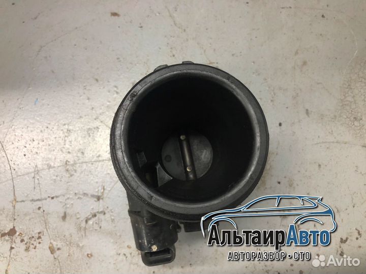 Дроссельная заслонка Renault Logan