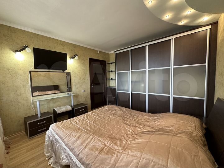 4-к. квартира, 80 м², 6/9 эт.