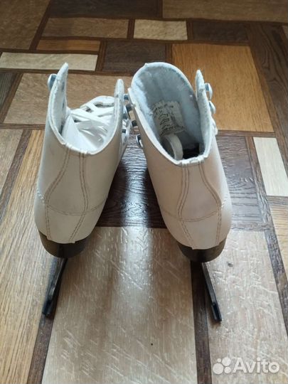 Коньки фигурные 32 размер