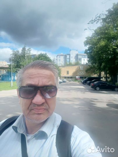 Охранник старший смены начальник охраны объекта