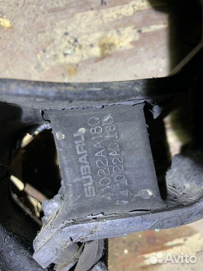 Подушка МКПП subaru