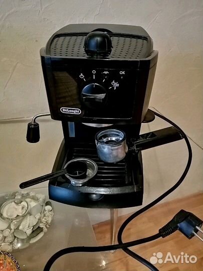 Кофеварка Delonghi