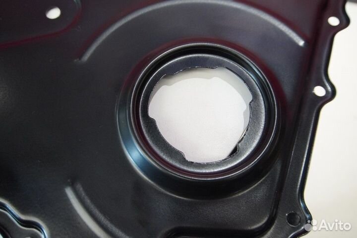 Крышка двигателя / крышка грм Land Rover Defender