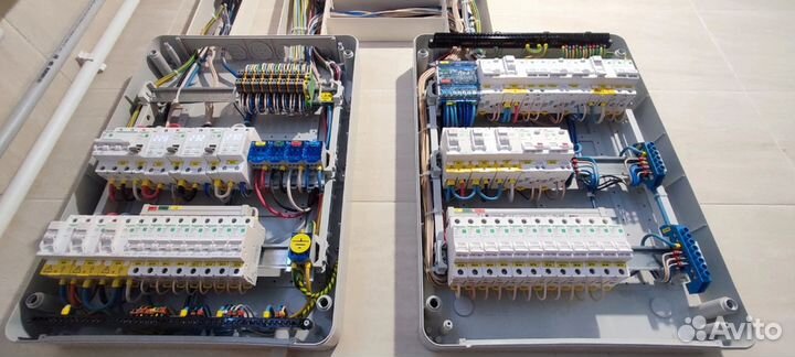 Сборка электроических щитков