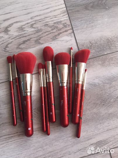 Кисти для макияжа