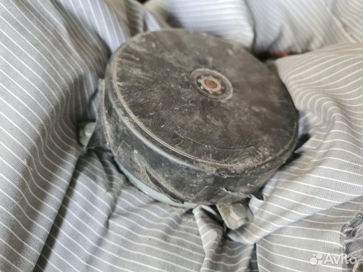 Мотор вентилятора охлаждения Volkswagen Jetta 6