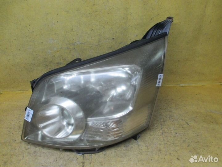 Фара Toyota Noah ZRR70W (Левое)