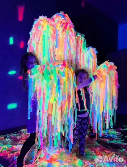 Неоновое/ лазерное шоу