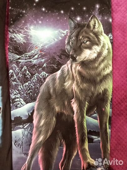 Футболки с волками светящиеся. р. 152-154