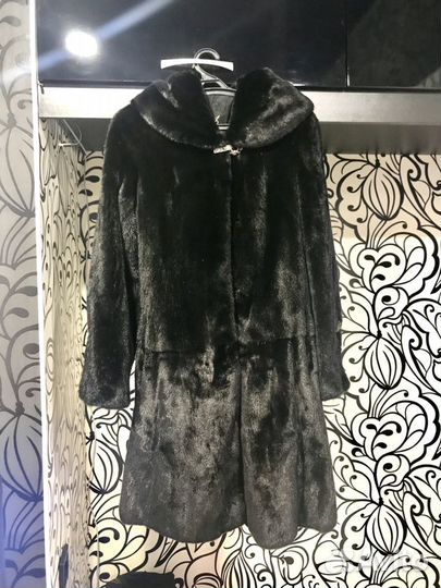 Шуба Black Lama