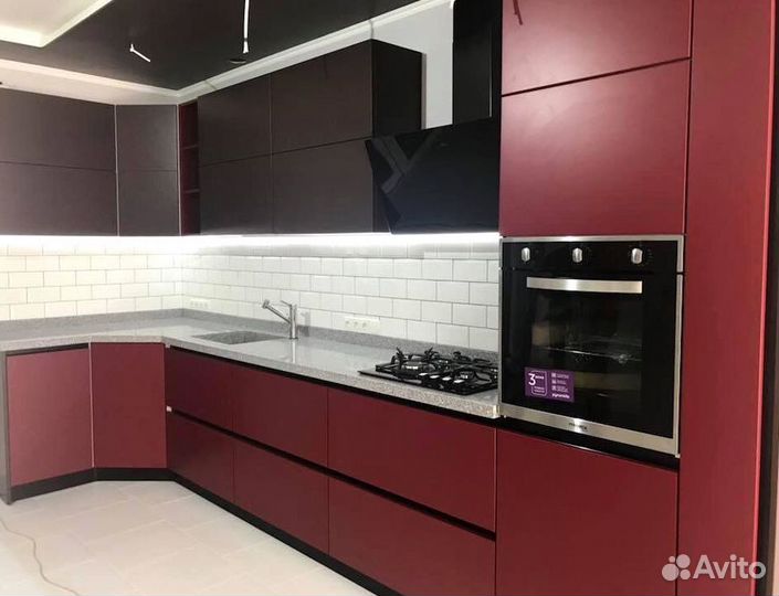 Угловые кухонные гарнитуры AGT фасады