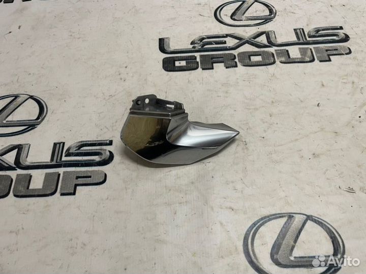 Молдинг решетки радиатора прав. перед. Lexus RX300