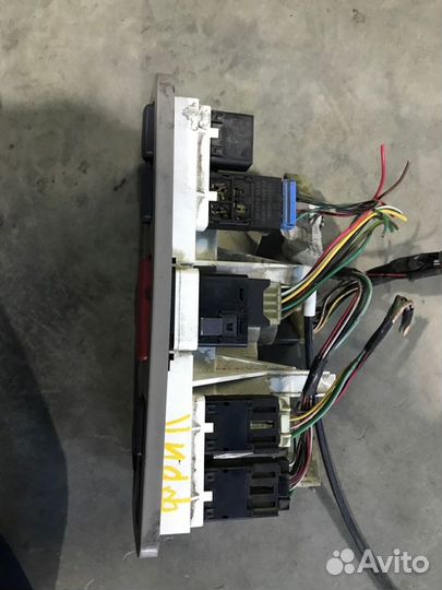 Блок управления климат-контролем Land Rover