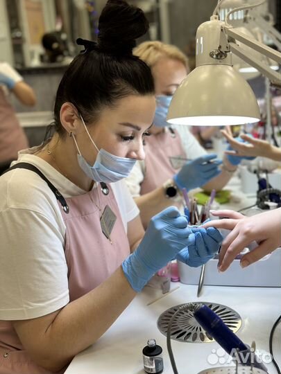 Мастер маникюра и педикюра