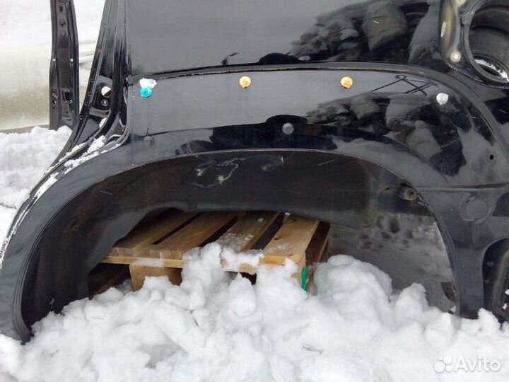 Крыло заднее левое Toyota Land Cruiser Prado