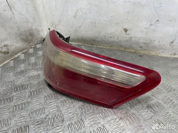 Фонарь задний правый Toyota Camry V40 2grfe 2010